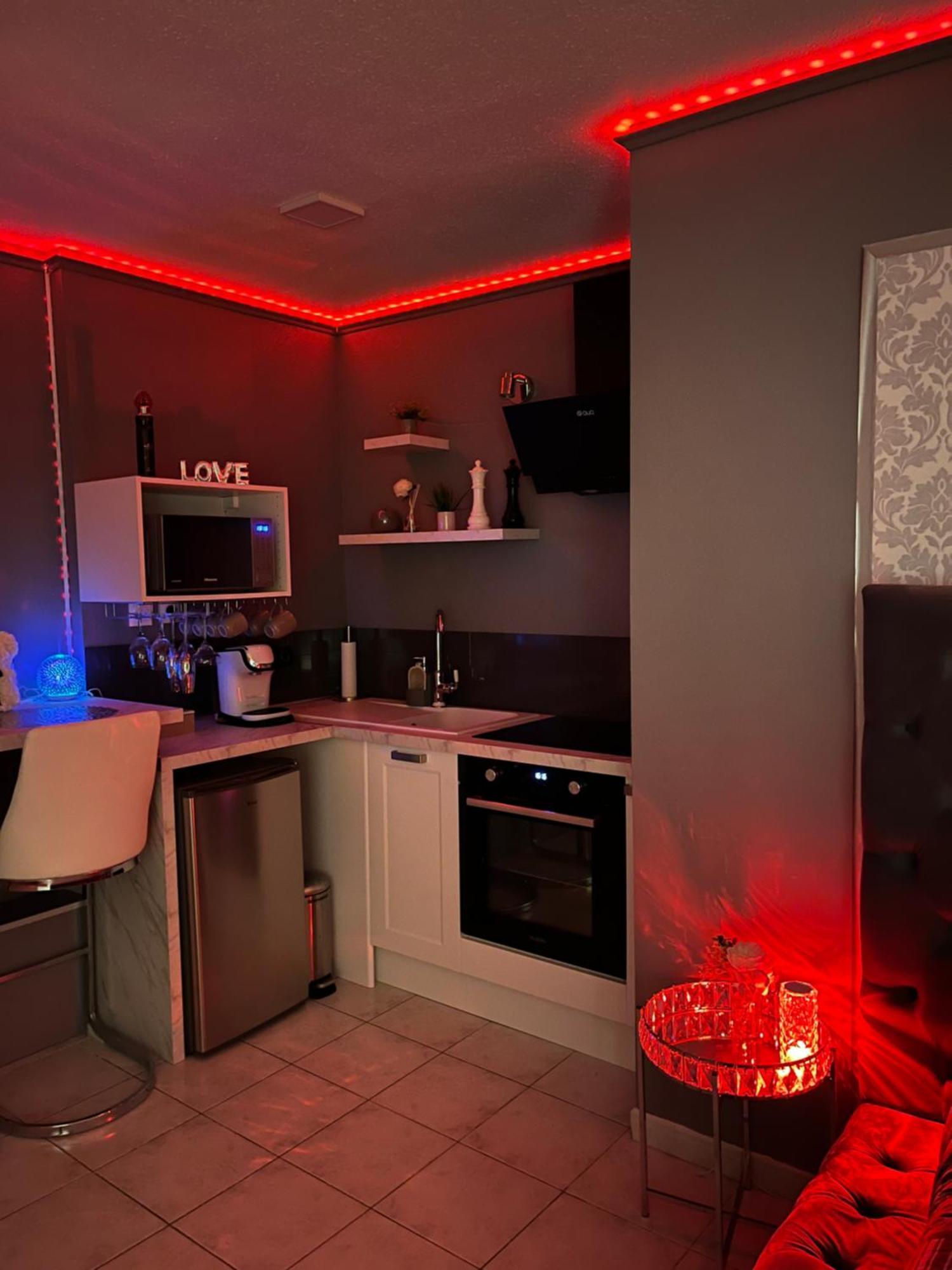 « Le Boudoir D'Elodie » Le Spa Romantique Saint-Leonard  Ngoại thất bức ảnh